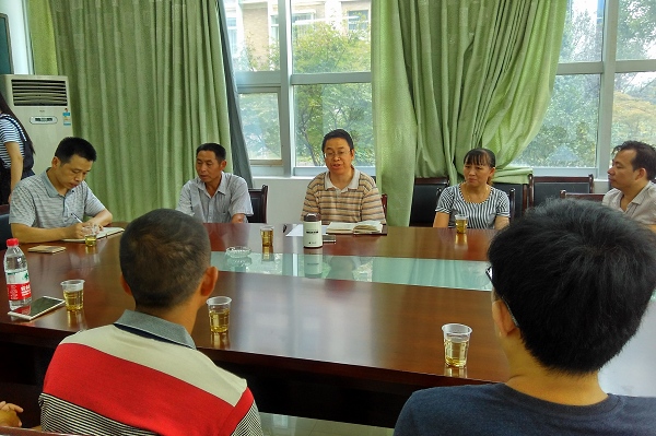 1473384135673009983.jpg 家长见面会.jpg