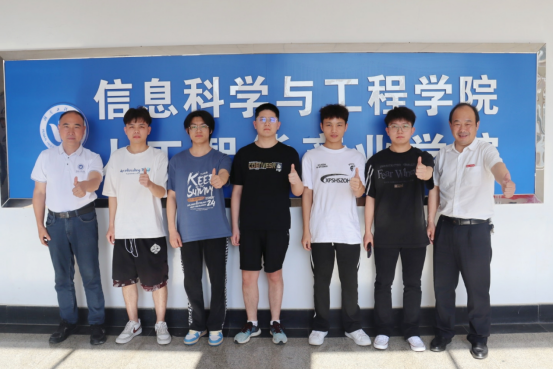 我院“学霸寝室”全员实现高质量毕业