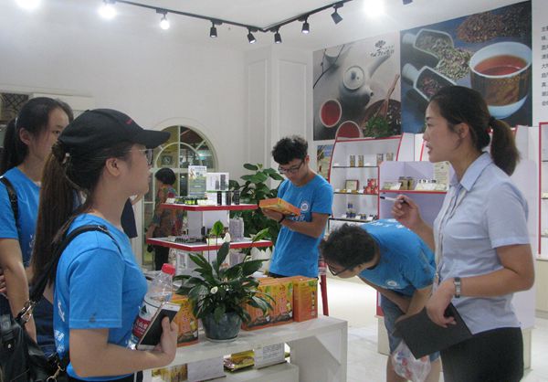 1531865618929039810.jpg D:UsersDesktopQQ图片20180718060547_副本2.jpg