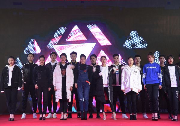 1545558317299063191.jpg D:UsersDesktop\u56fe片12.jpg